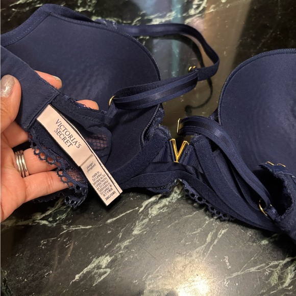 Lace Plunge Bra - Picture 7 of 7